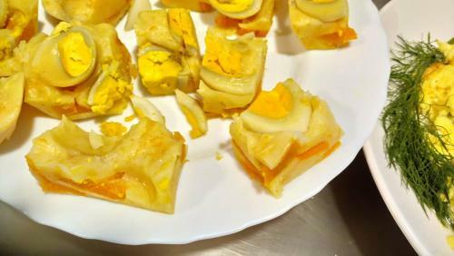 February Flower Food Homestay