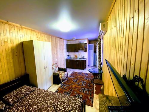 Hostal ??????????, 95