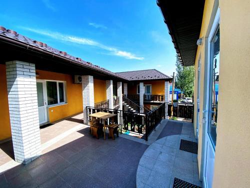 Hostal ??????????, 95