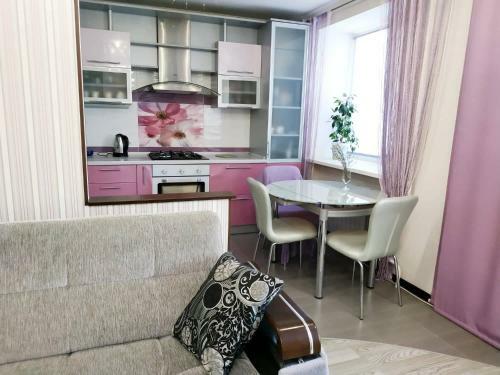 Modern Comfortable Apartment Opposite The Park