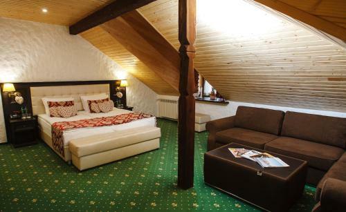Hotel Iv�ncs� Birtok