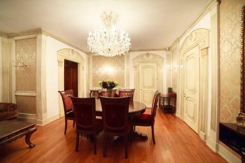 Kiev Lypki Signature Apartments