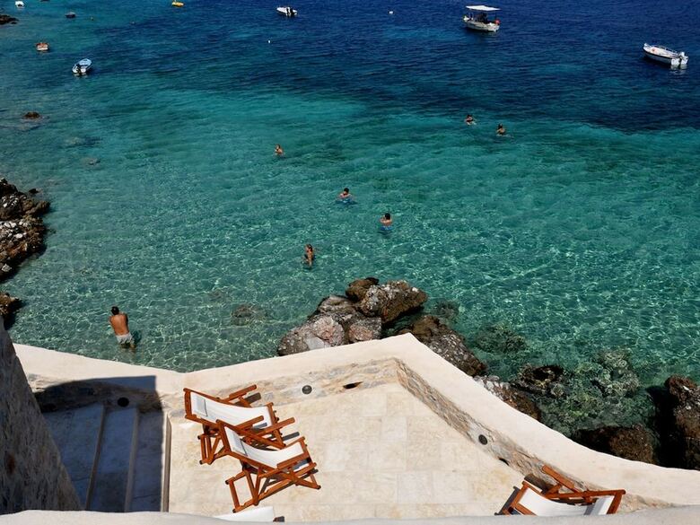 Hotel Pirgos Mavromichali