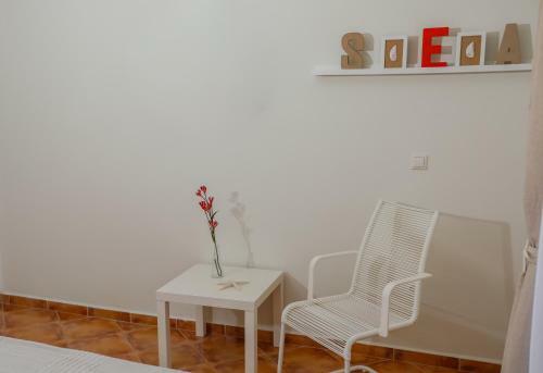 Hostal Sea View Studios