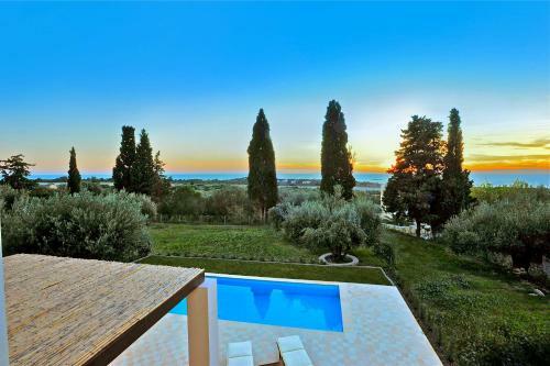 Elaia Villas