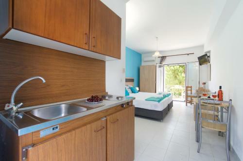 Iris Apartments