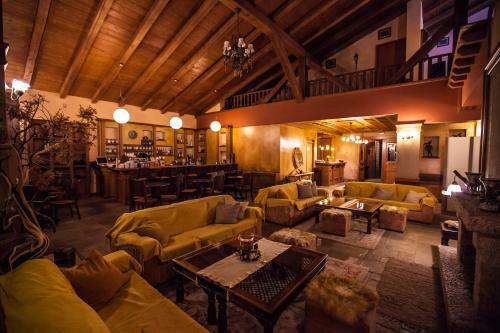 Aparthotel Vitina House