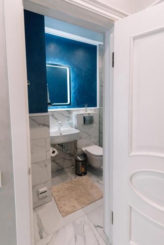 Royal Tower Vip Smart Apartments 3