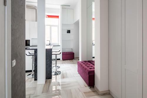 Deluxe Apartment In Horodotska 33
