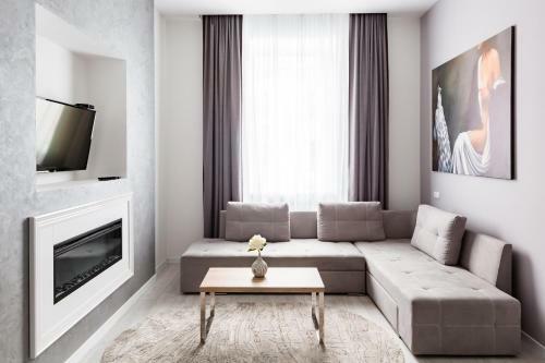 Deluxe Apartment In Horodotska 33