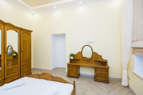Avangard Sholom Aleichem Apartment