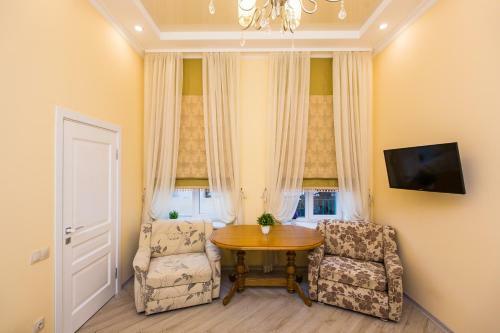 Avangard Sholom Aleichem Apartment