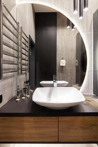 Vip Apartment On Leontovicha 5