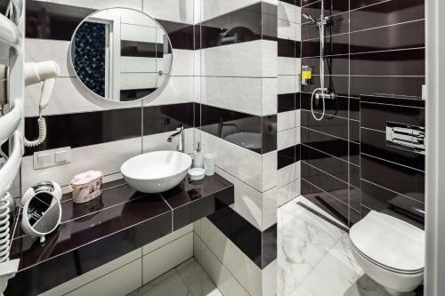 Bv Apartments Art Deco