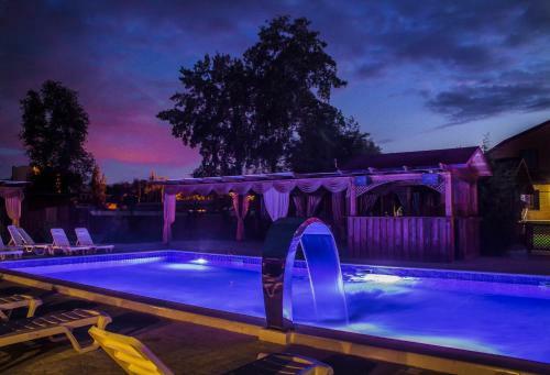 Relax Hotel - Restaurant Complex