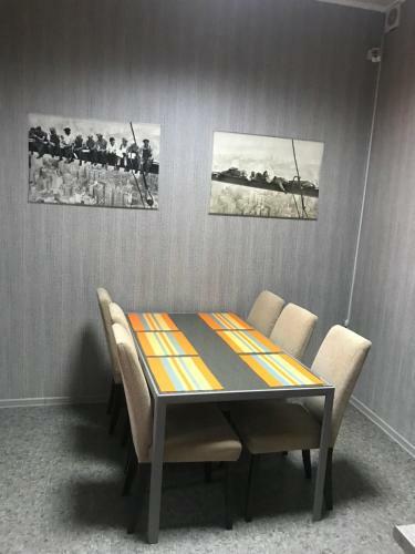 Apartment For Two Families On Koblevskoi
