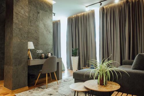 Alice Place Hotel