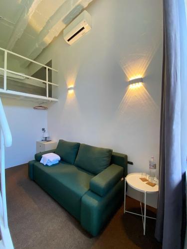 Lift Hotel Boutiqe