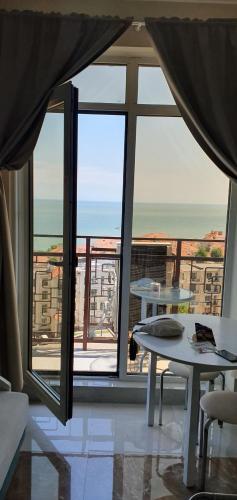 Apartamento ???????? ? 9 ????????? ? ?????? ????? ???? ? ? ????????