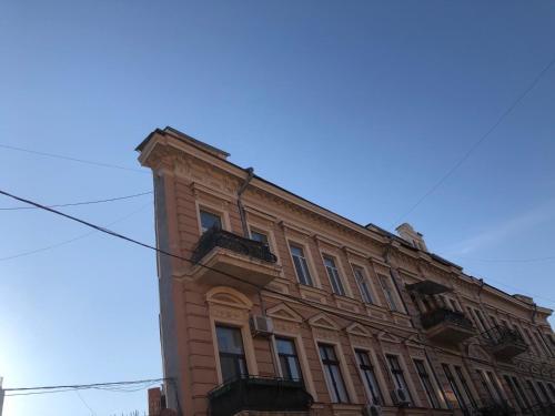 Apart Odessa Pearl 8