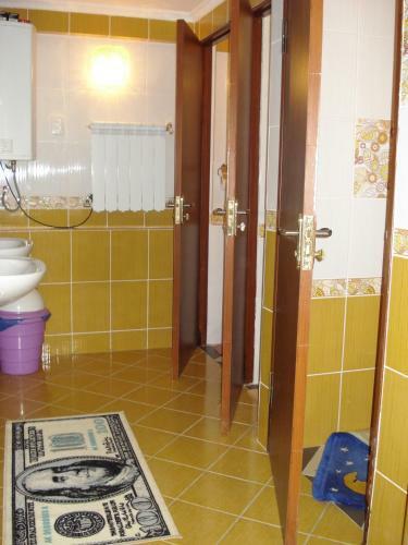 Hostal ?????