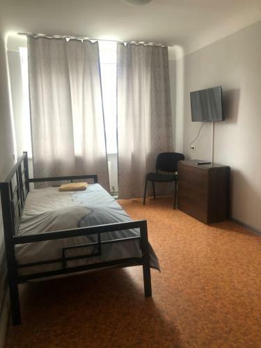 Business City & Hotel