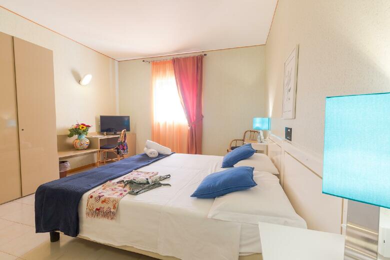 Hotel Paradise Beach