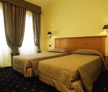 Hotel Diplomatic