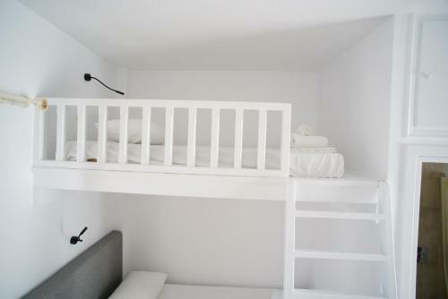 Hostal Anerousa