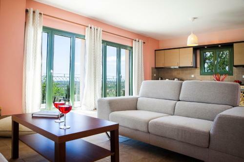 Trapezaki Captains Villa