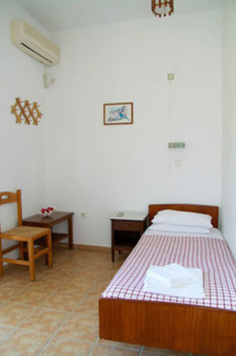 Artemon Hotel