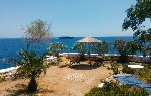 Hostal Agriolykos Pension