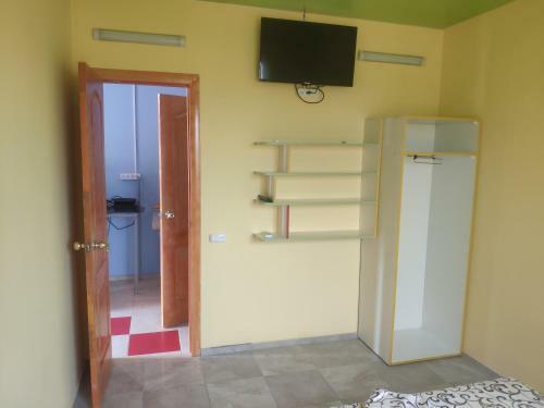 Hostal ??????-????? "summer House"