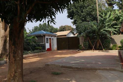 Hostal Kasana Sunshine Holiday Home