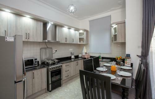 Caran Apartments