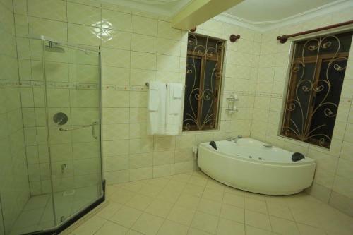 Hotel Precious Villas Lubowa