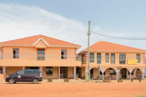 Strikers Hotel