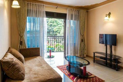 Spacious Apartment In Secure Resort - 46 People