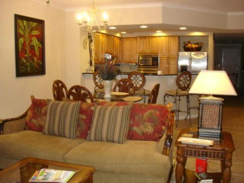 Beautifully Decorated 3 Bedroom 3 Bath Unit Beachfront In Gulf Shores |