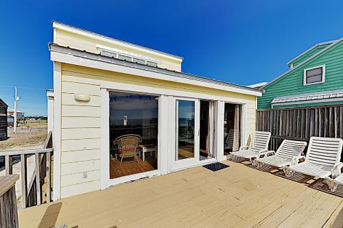 Beachside ?daydream Hideaway? W/ Vast Gulf Views Home