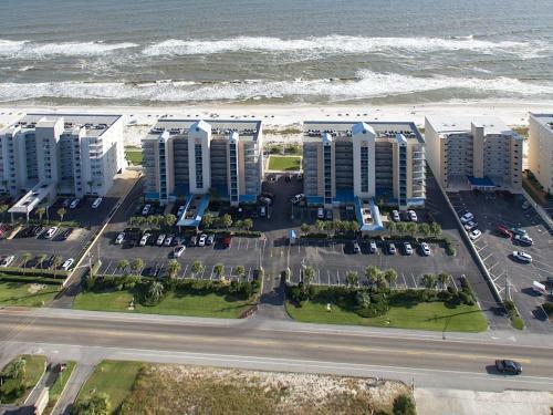 Apartamento Beachfront Corner Unit All-suite Retreat With Pools Condo
