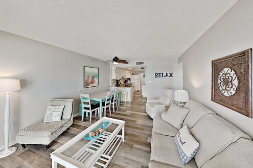 Apartamento Beachfront Corner Unit All-suite Retreat With Pools Condo