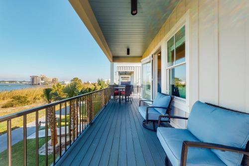 West Side Cottage #q - Coastal Casa