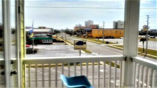 H_the Boardwalk...ch Hangout A Home