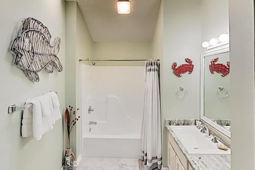 1233 W Lagoon Avenue Townhouse Unit A