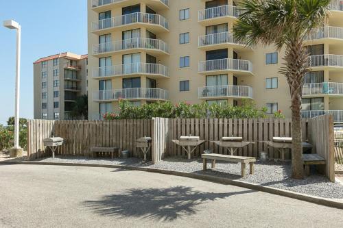 Lighthouse Condominiums III