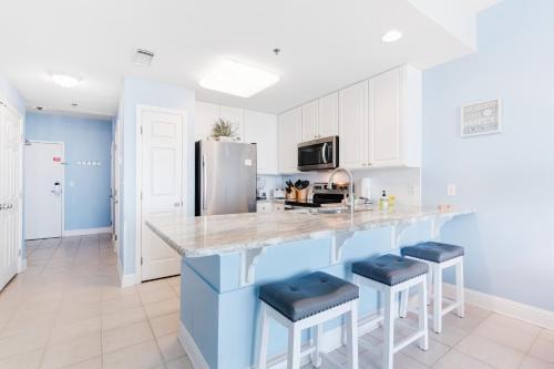 Lighthouse Condominiums III