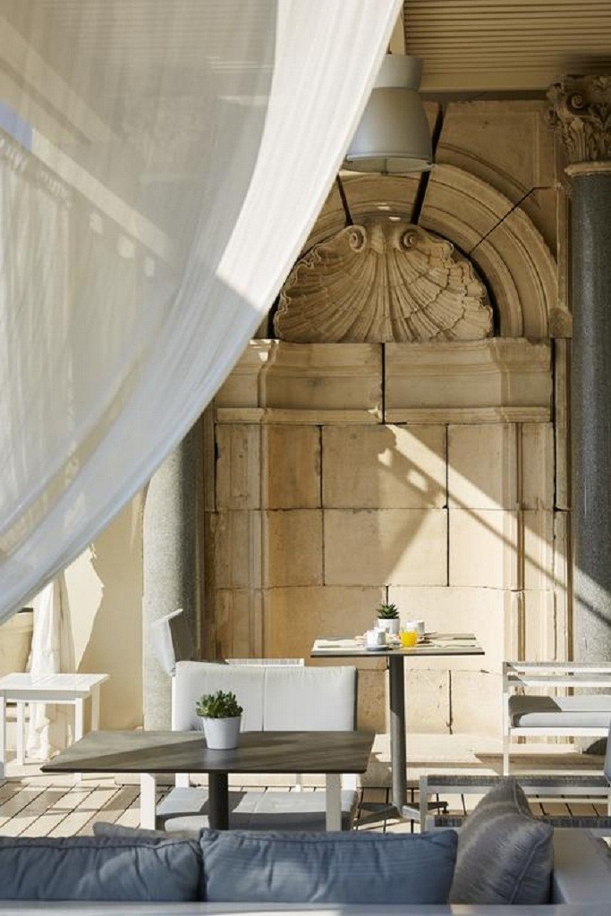 Aquis Mon Repos Palace Arthotel