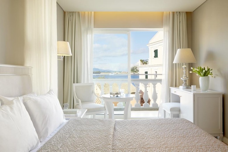 Aquis Mon Repos Palace Arthotel