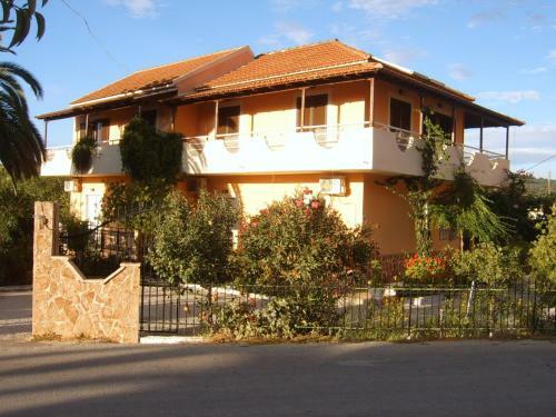 Kokkinos Apartments